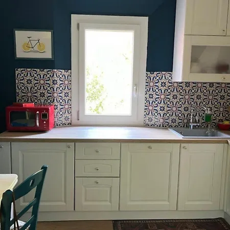 Poesia Nel Centro Di Appartamento Bologna