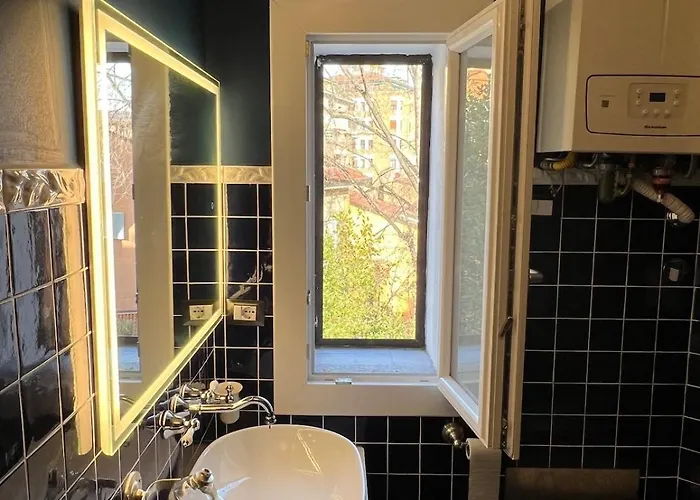 Poesia Nel Centro Di Bologna